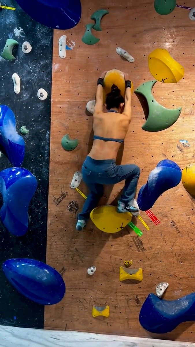 _Jenny87_'s tweet photo. Today I’m ditching my comfort zone to tackle that skill I’ve avoided for years. Small steps, big wins. Let’s go! https://t.co/8vFFdg0aPz
