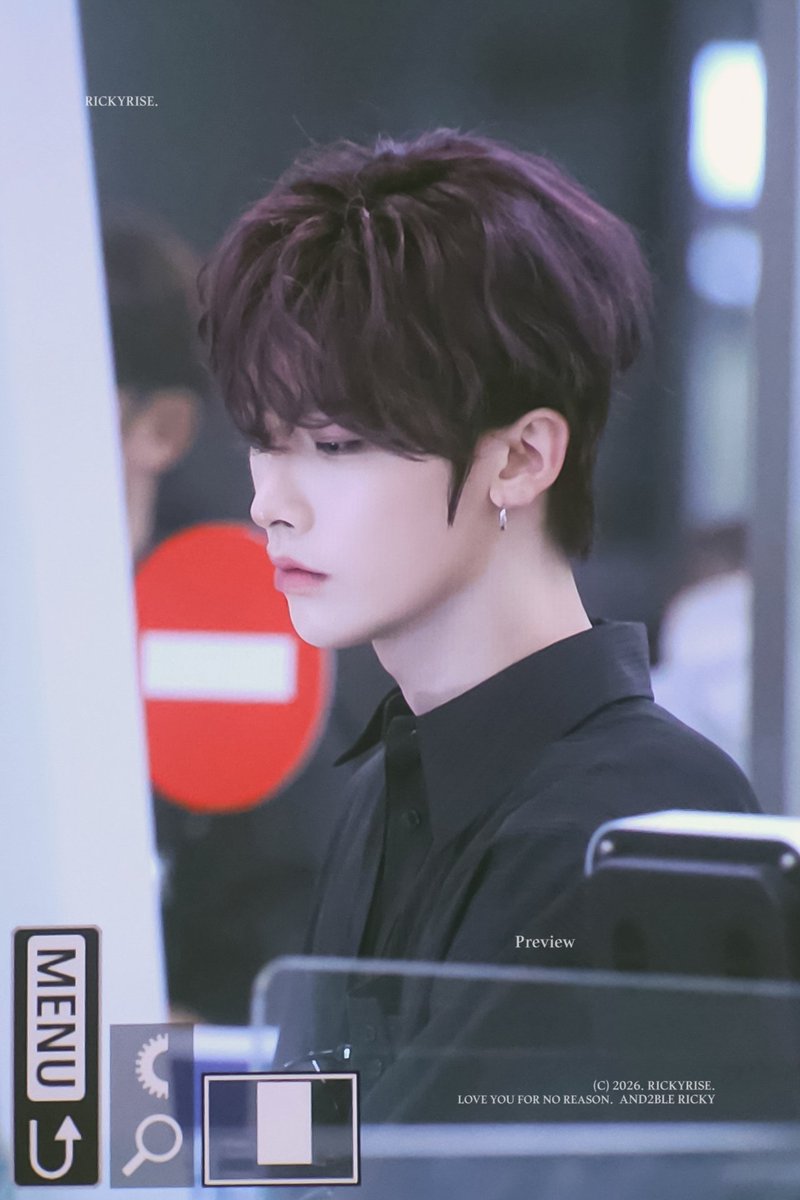 RICKYRISE_520's tweet photo. 260713 pre 

#리키 #RICKY #沈泉锐 #ShenQuanrui #リッキー #AND2BLE #앤더블 https://t.co/d5Rwu1Hj2Z