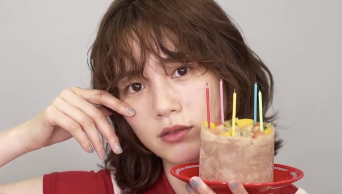2639139's tweet photo. ❤️お誕生日会生配信❤️
今年も一緒にお祝いできた幸せ(*ˊ꒳ˋ*)
コメントと名前を読んでもらえて
好きな曲がまた増えました🗼

もっと早くから応援したかったと
思うこともありますが でも私は
約3年前のんちゃんに出会えた運命に
感謝したいと思います!!!♡

(スクショタイムの写真📸)

#のん #のん1020 https://t.co/oEz997rrCN