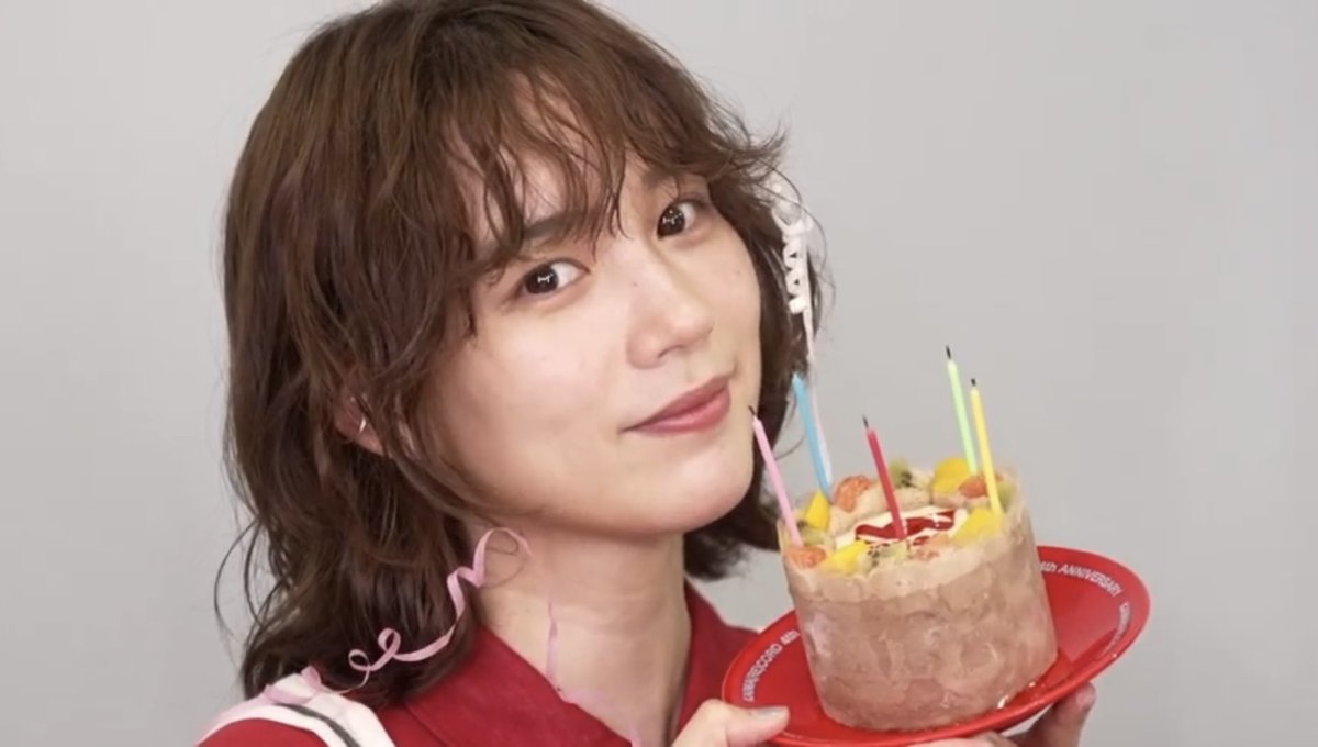 2639139's tweet photo. ❤️お誕生日会生配信❤️
今年も一緒にお祝いできた幸せ(*ˊ꒳ˋ*)
コメントと名前を読んでもらえて
好きな曲がまた増えました🗼

もっと早くから応援したかったと
思うこともありますが でも私は
約3年前のんちゃんに出会えた運命に
感謝したいと思います!!!♡

(スクショタイムの写真📸)

#のん #のん1020 https://t.co/oEz997rrCN