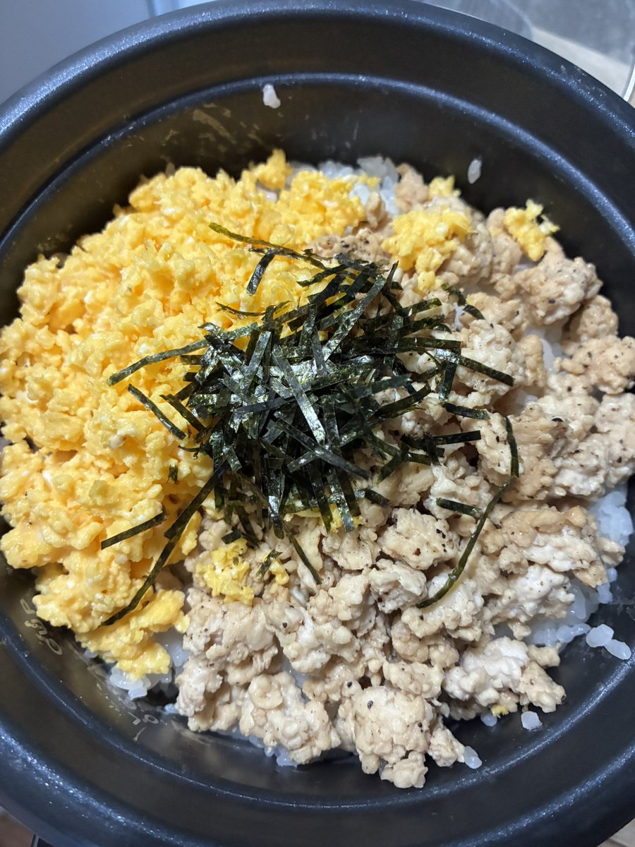 boteee07's tweet photo. 遅めの昼ごはん https://t.co/7MtcTJnOBf