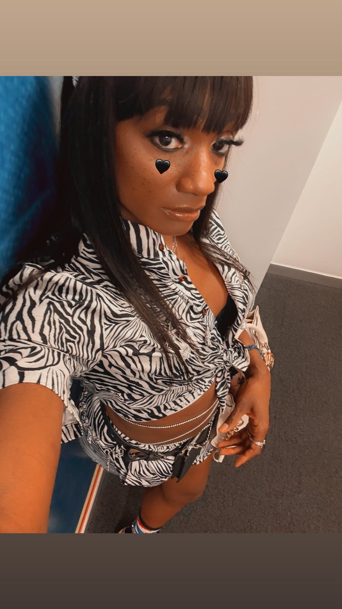diamondskiblue's tweet photo. Pretty 🤩 face #sexy #queen #beauty👸🏾❤️‍🔥👏🏾🫶🏾🖤🤍🔛📸 https://t.co/UyYlWI6BJI