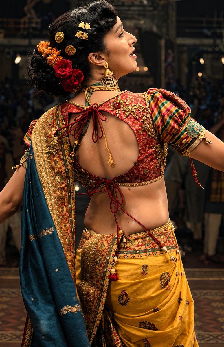 2amEditor's tweet photo. Ufff...Shradhhaaa...🥵🥵🥵 https://t.co/ntMcXzKcjl