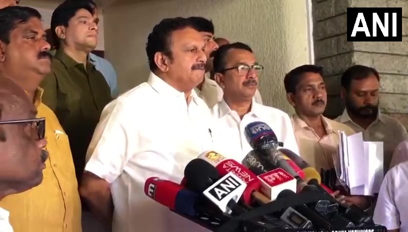 ANI's tweet photo. Kozhikode | On Hindu Aikya Vedi leaders meeting Chief Minister V.D. Satheesan, Keralam Health Minister K. Muraleedharan says, "Anyone can meet the Chief Minister. He is the Chief Minister of all the people of Keralam. The issue is not with the meeting, but with attending programmes organised by such groups."