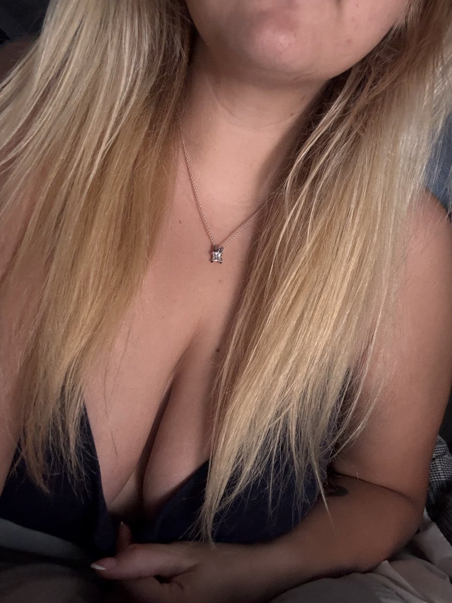 Sassy_Lou_'s tweet photo. Goodnight loves! 💕

https://t.co/P5gUgKlVnU

Click that link for a late night chat 😘🥵 https://t.co/QaV16HgFbM