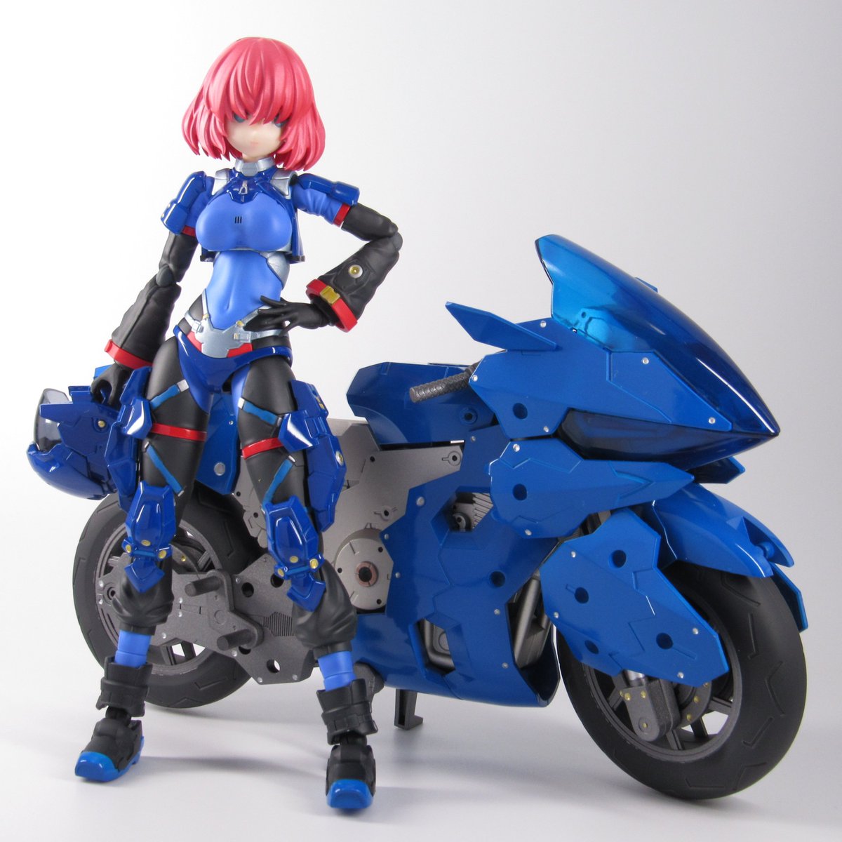 you_ruri's tweet photo. 【ファム】
バイクで走るのが大好きなシスター
「さて、今日は何処まで行こうかしら？」

#二大フェチ30MS総選挙
#クール派 https://t.co/nWnkBfptt0