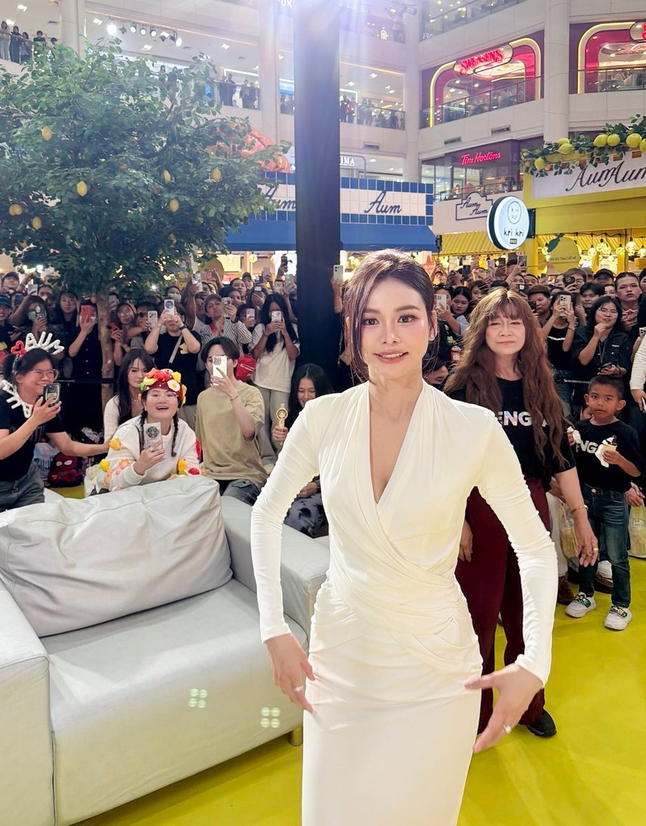 KNKSPEF's tweet photo. เอ็นดูหมาเด็ก เกร็งสุดอะไรสุด 😅

FLOURISHING GROWTH ENGFA13
#อิงฟ้ามหาชน  #อิงฟ้าวราหะ
#EngfaWaraha  @EWaraha https://t.co/JQersMyVbt