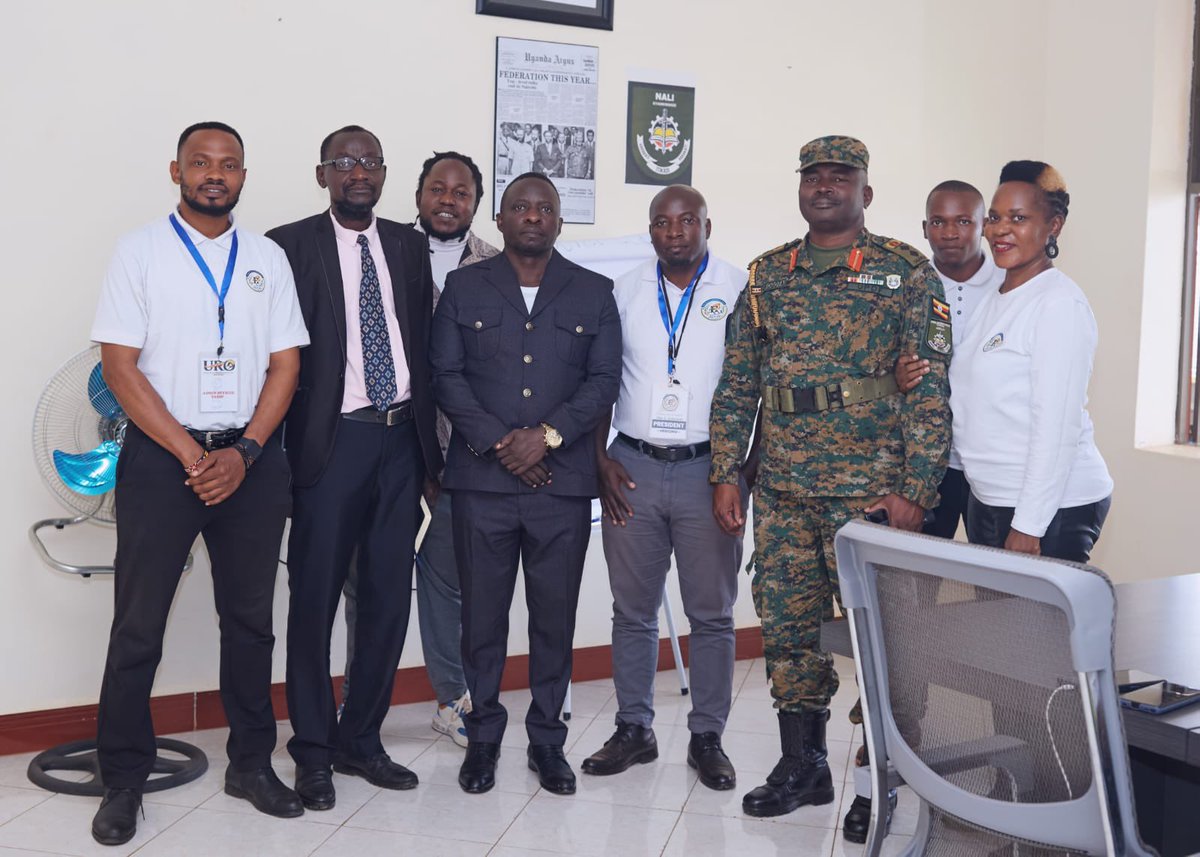 Boychildimpactu's tweet photo. Col.Rukogota
Director national leadership Institute Kyankwanzi,was excited to know that that are men and women who have come out to support and fight for the boy child and he promised to support us in his capacity..@ffouganda https://t.co/I1ETSdTuRa