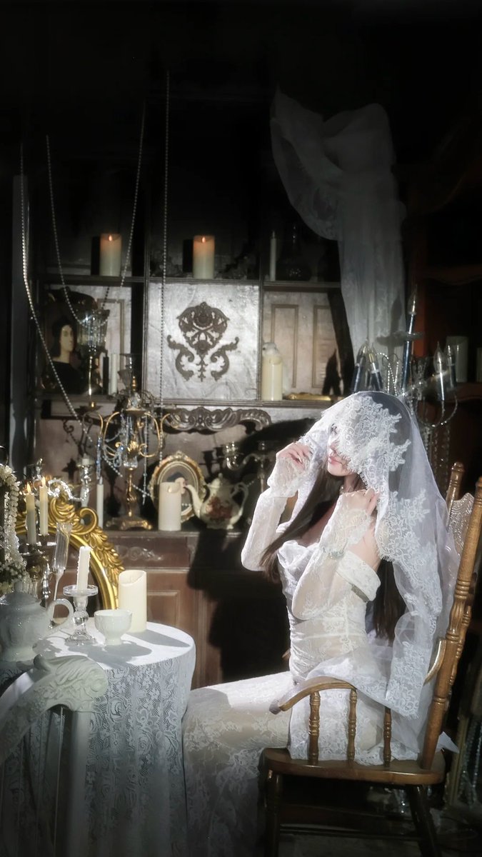 TimaMuna15176's tweet photo. 氛圍感寫真 #每個女孩都是天使 #法式復古寫真 #總要為自己穿一次白紗吧 #她是我的老婆 https://t.co/AawRQ99RCP
