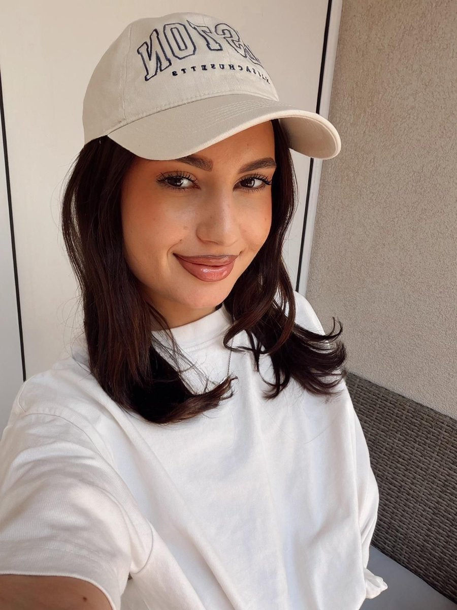 models4_models's tweet photo. I think confidence looks better than any filter. And honestly... I'm feeling pretty confident today. 
@mayaspringxx https://t.co/WcgzcBaqsq