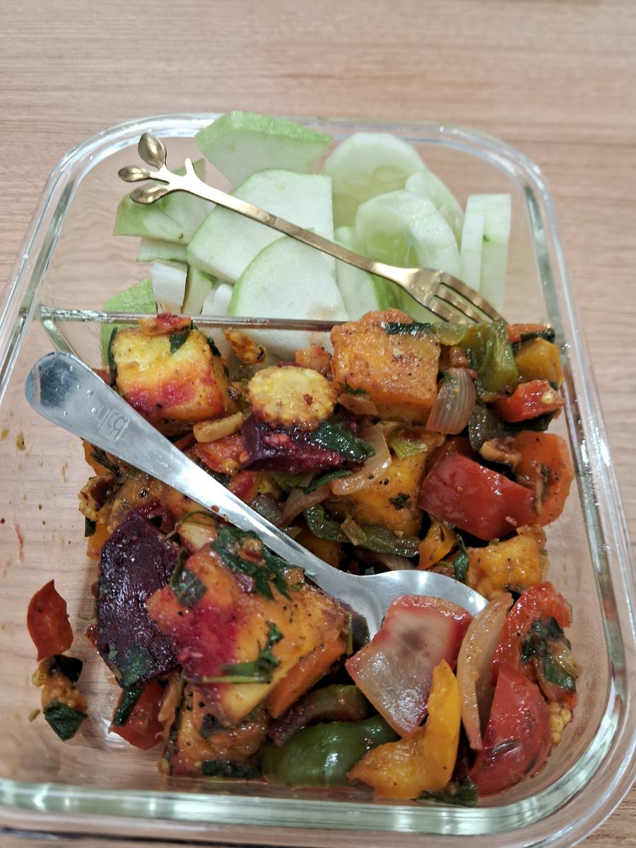AnnuInfo's tweet photo. #Day188
After an Intermittent Fasting of 15 Hours
At 11:00 AM
Guava Only

Scheduled:
At 01:30 PM
Very Light Lunch

Evening:
Yogurt &amp; Makhana https://t.co/aFUPE7SVYI