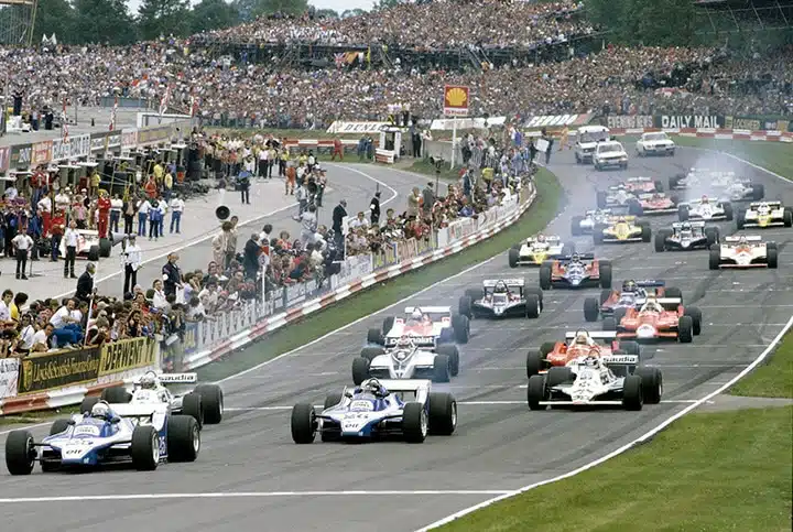 MsportXtra's tweet photo. #F1 #OnThisDay, July 13th 1980. The #BritishGP was held at @Brands_Hatch and from 3rd on the grid, Alan Jones (@WilliamsF1 ) won the race ahead of Nelson Piquet (@BrabhamOfficial ) and Carlos Reutemann (Williams). https://t.co/4Hoo4Yhzgz #MsportXtra https://t.co/GI4qaHwclZ