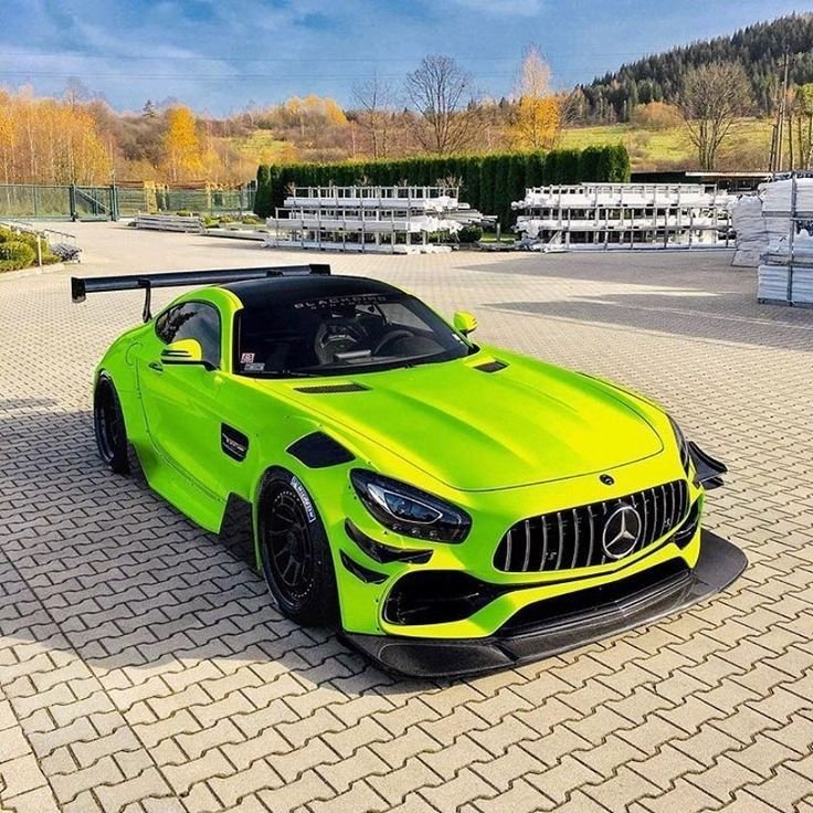 _DIY5's tweet photo. Beauty in green 💚 https://t.co/EelIDn0CtS