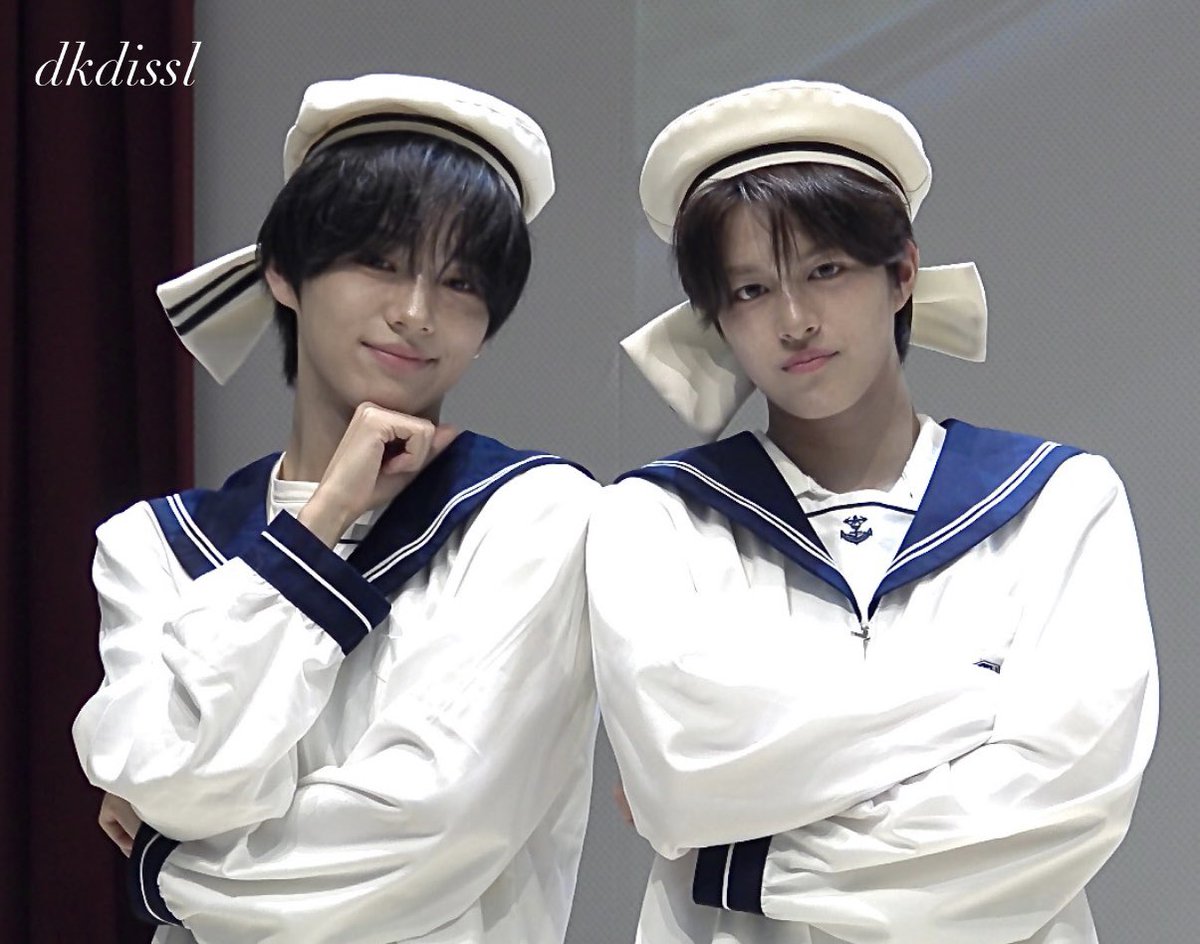 dkdissl's tweet photo. 20260710 앺뮤 대면 팬싸

#펑진위 #JINYU #테루 #TERU #베이온 #VAYONN https://t.co/DJKPvRgbPH