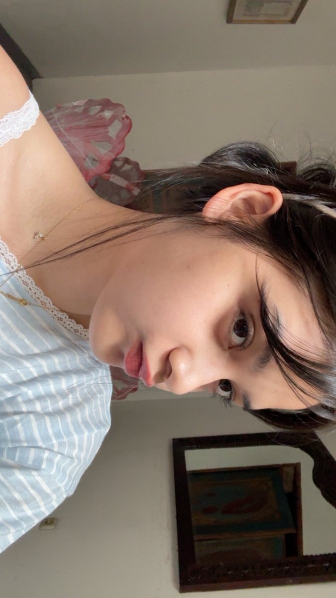 calliistarum's tweet photo. skin is heaaaling 🍃 https://t.co/DssIFNx8DP