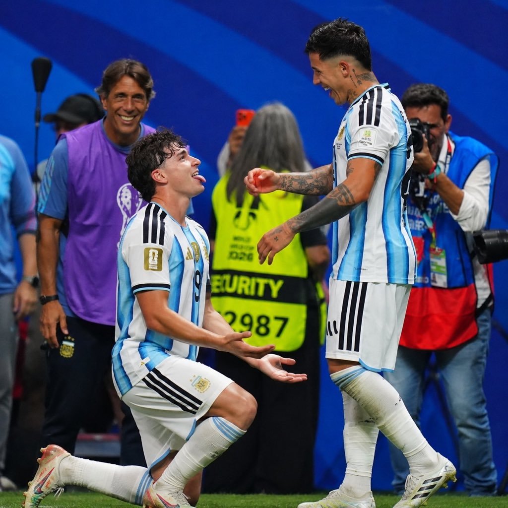 FR 🇦🇷☀️ tweet media