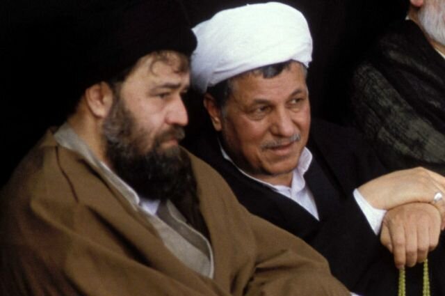 h_abolhsni's tweet photo. دیگه همه موافقید که بعد از فوت هاشمی بدبختی هامون شروع شد ؟ https://t.co/R8xjBpNRQ0