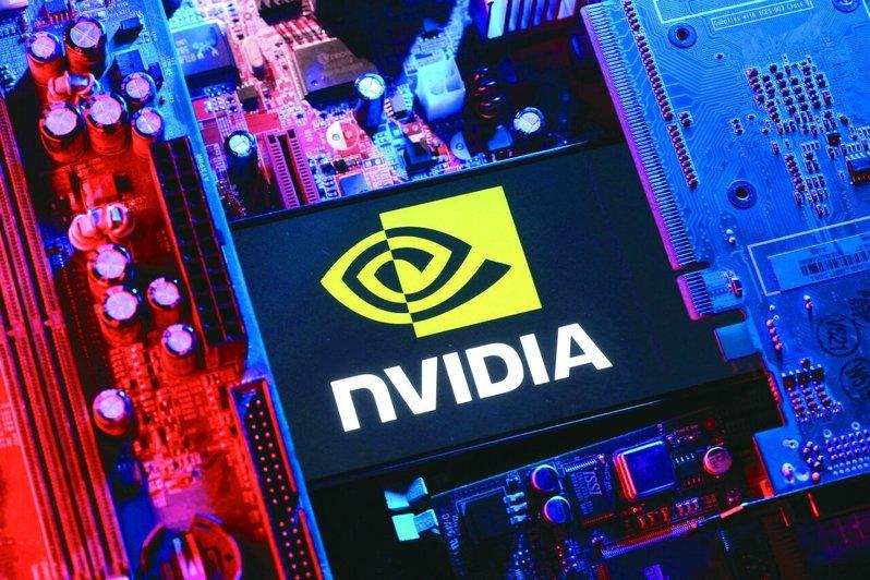 gfkj1007's tweet photo. . 需求强劲致黑市价格翻倍 📈
 • 【Nvidia AI芯片】在中国黑市价格大涨，DGX B300服务器半年内从人民币400万元涨至1300万元以上，RTX 6000 Pro工作站芯片从5万元涨至13万元。 https://t.co/O6W73d2YfA