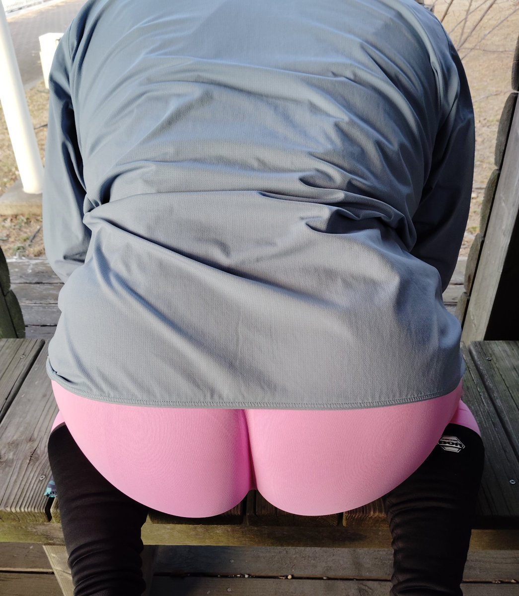 daisukipapico's tweet photo. 🍑皮ムキムキ…デカ桃🍑
『‼️バッチ〜ン‼️』って尻が真っ赤になるくらいおもいっきり叩いてほしいマゾデカ尻😣 https://t.co/agbnK0raTj