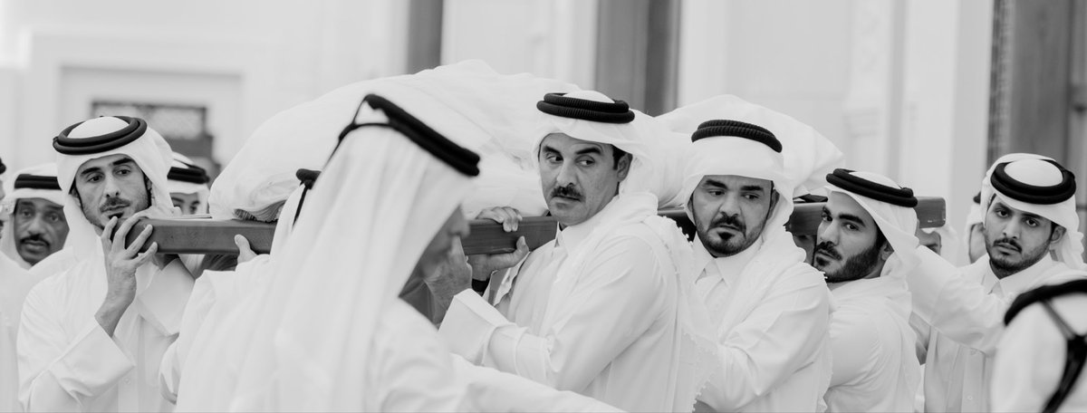wolfalwaab's tweet photo. حُمِلَ على الأكتاف بعد أن حَمَلَ وطنّا كاملاً على كتفه https://t.co/oWNEj6VvRH