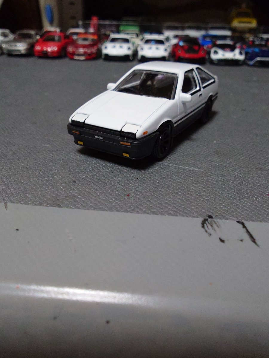 Legnum_VR4_6A13's tweet photo. #マジョレット
 #ミニカー

86は色々とおかしな部分多くて
直しましたw

あとはフロントバンパーの上を
白く塗れば完璧 https://t.co/6YLXfjoQfi