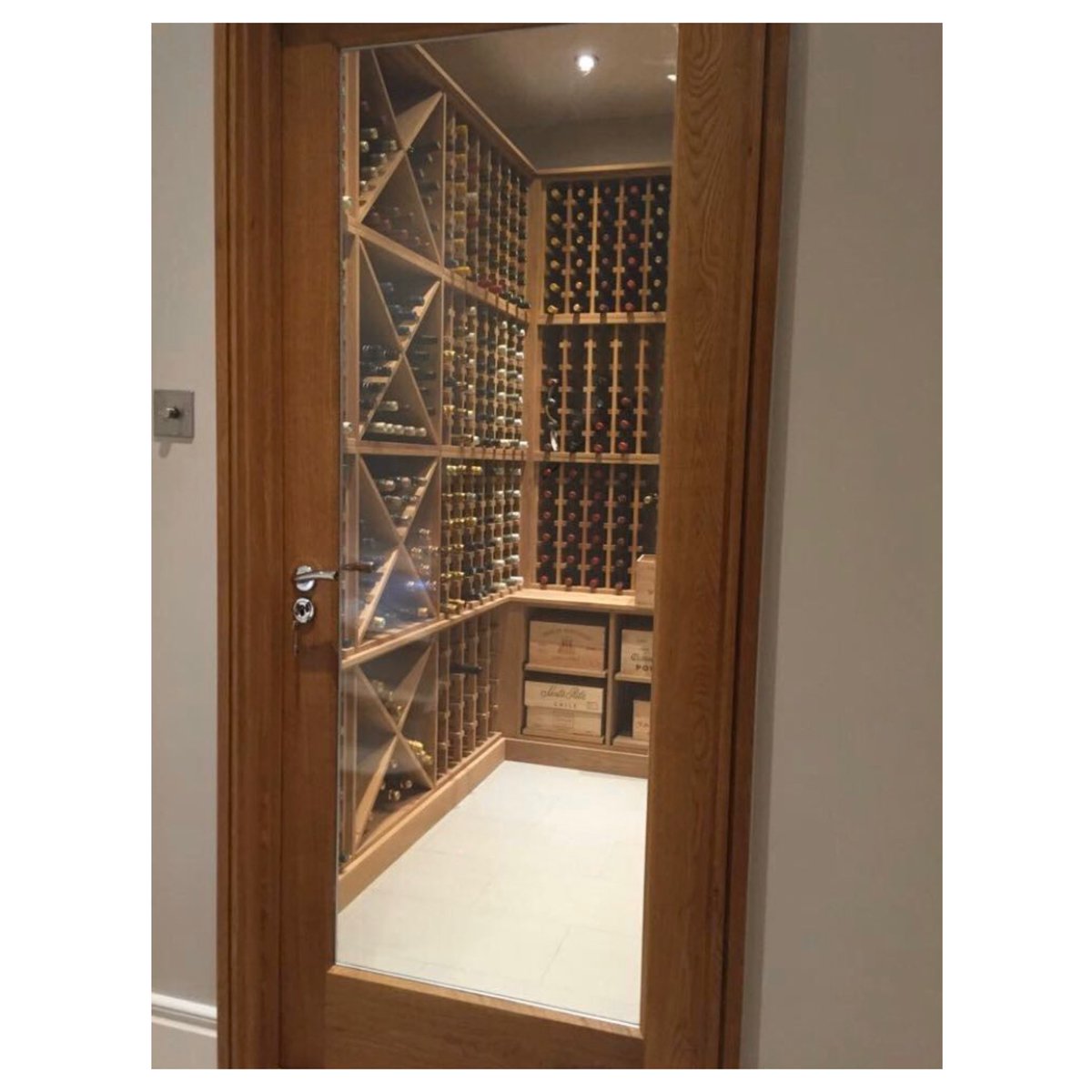 ELC_Builders's tweet photo. Basement conversion we completed in Clapham, here are pictures of the finished wine room.

#basement #wineroom #wine #vineyard #clapham #claphamnorth #claphamsouth #home #architecture #design #storage #luxury #homeideas #arch #house #elc #renovation #homerenovation #southlondon https://t.co/4ZIJO6HYTI