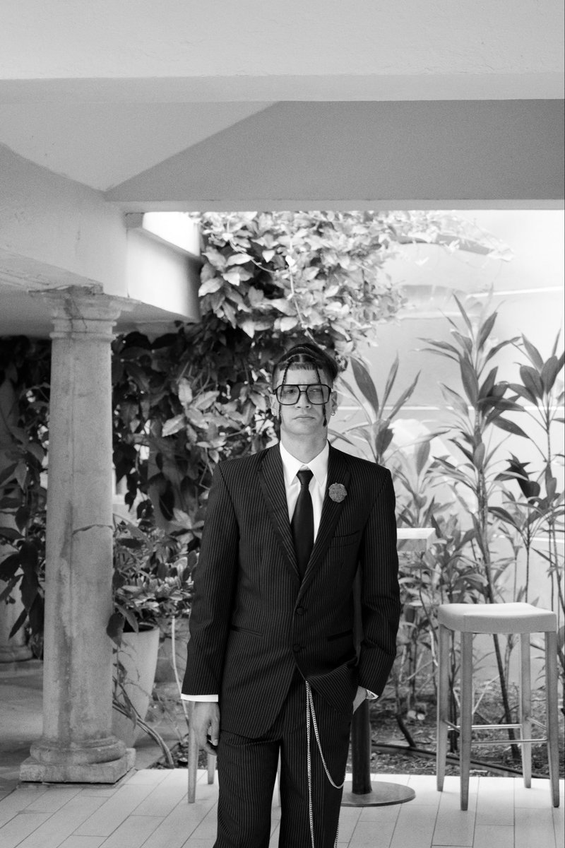 LerayMusik's tweet photo. Cuando cada detalle cuenta, el resultado habla por sí solo. ✨🤍 #AngelosTuxedos #Photography https://t.co/46HBIYF78f