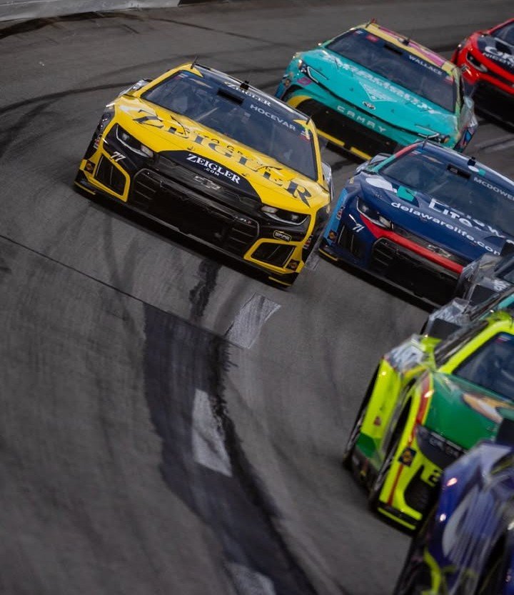 LogSomeLaps's tweet photo. Atlanta Motor Speedway 

So close there at the end just didn't have any help so had to settle for P3 tonight! https://t.co/2CB9BRbE6i