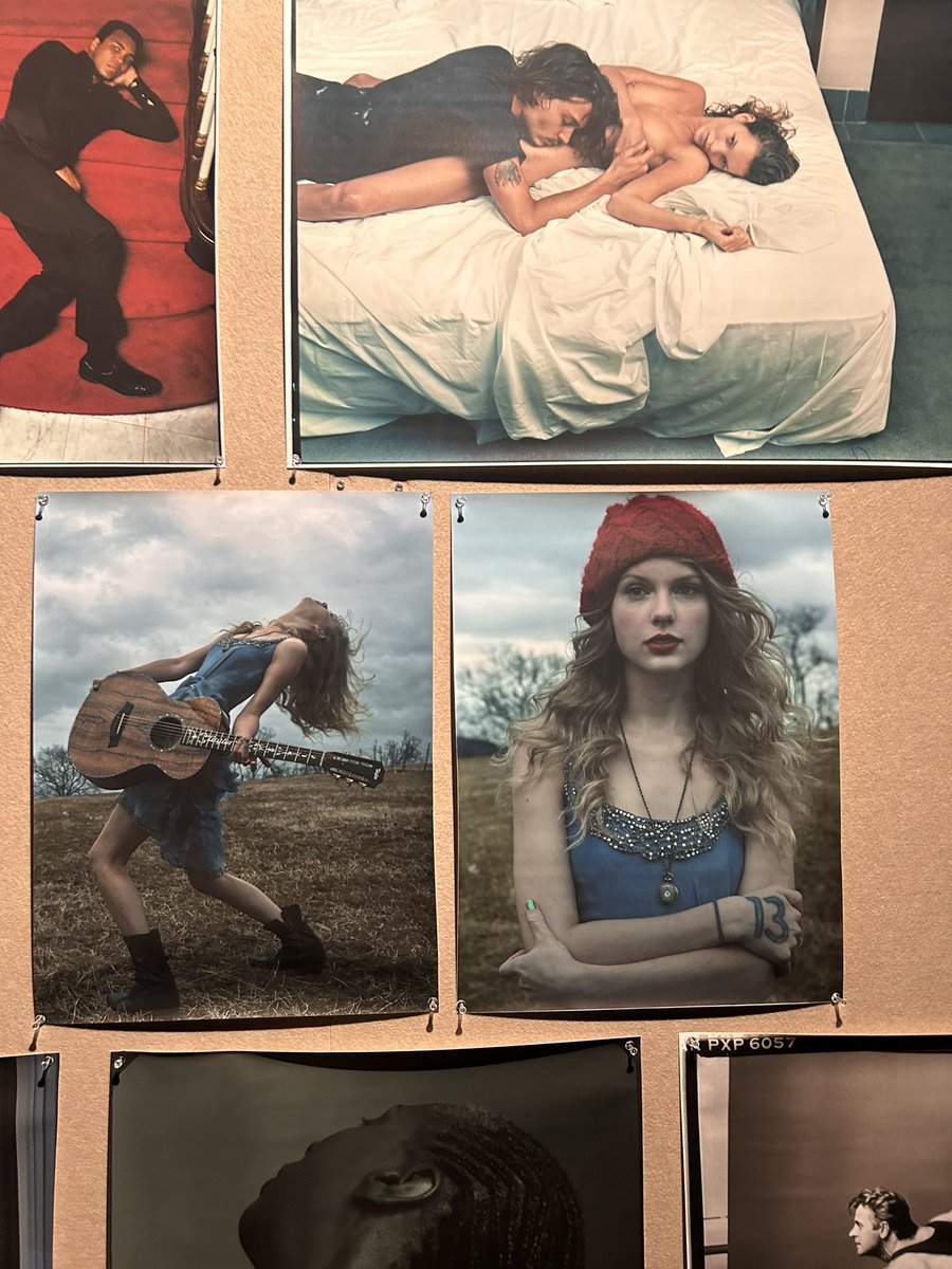 veronicarosasm's tweet photo. real, Taylor siempre está presente todos los días de mi vida jajajajjaa la amo 🫶🏽 https://t.co/GhxWMJvmpQ