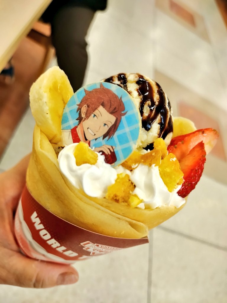 cubby_B's tweet photo. このクレープ食べるために小樽まで連行されたw
#ワールドトリガー #マリオンクレープ https://t.co/qYGOFK7nDi