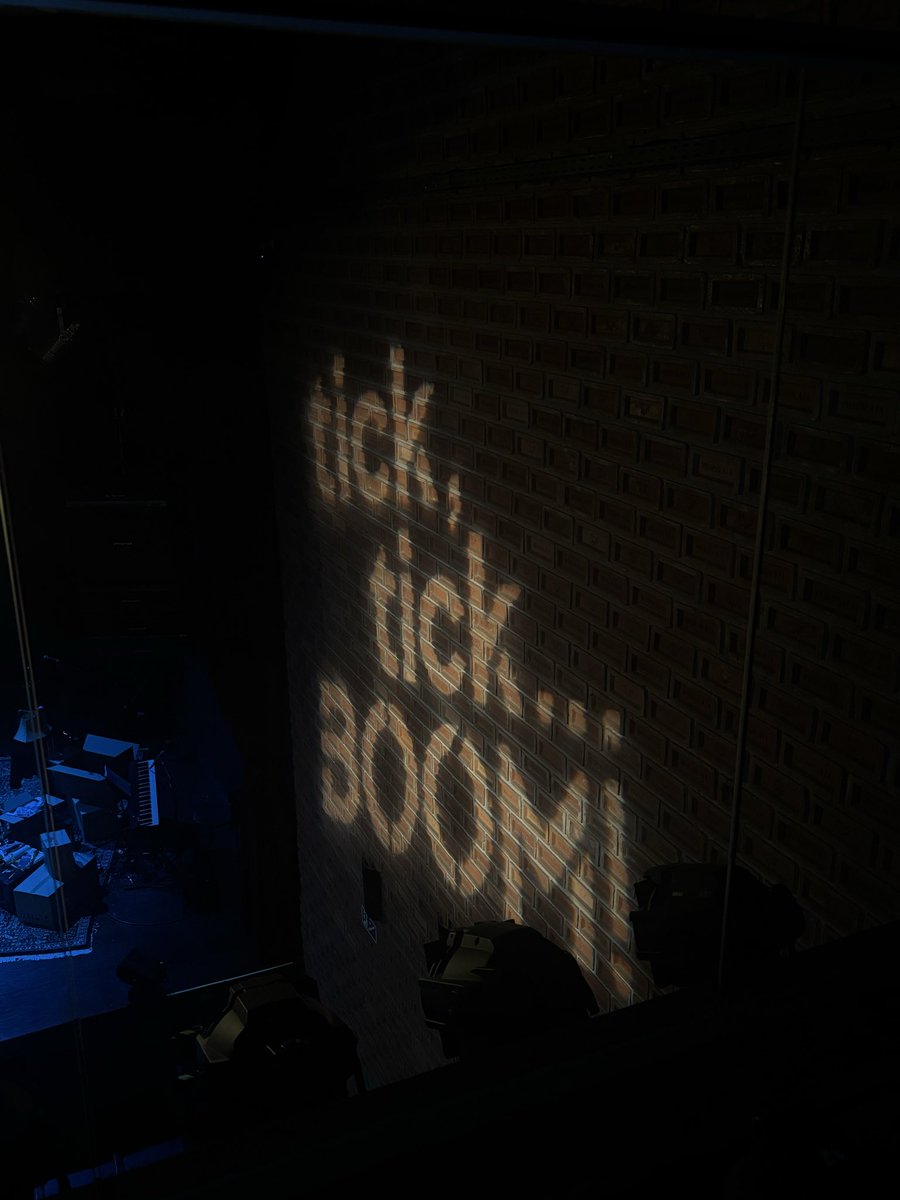 ema_gugou's tweet photo. Fui no musical do tick tick boom com meu namorado, foi incrível!! 🥺 https://t.co/b9R4289uwJ