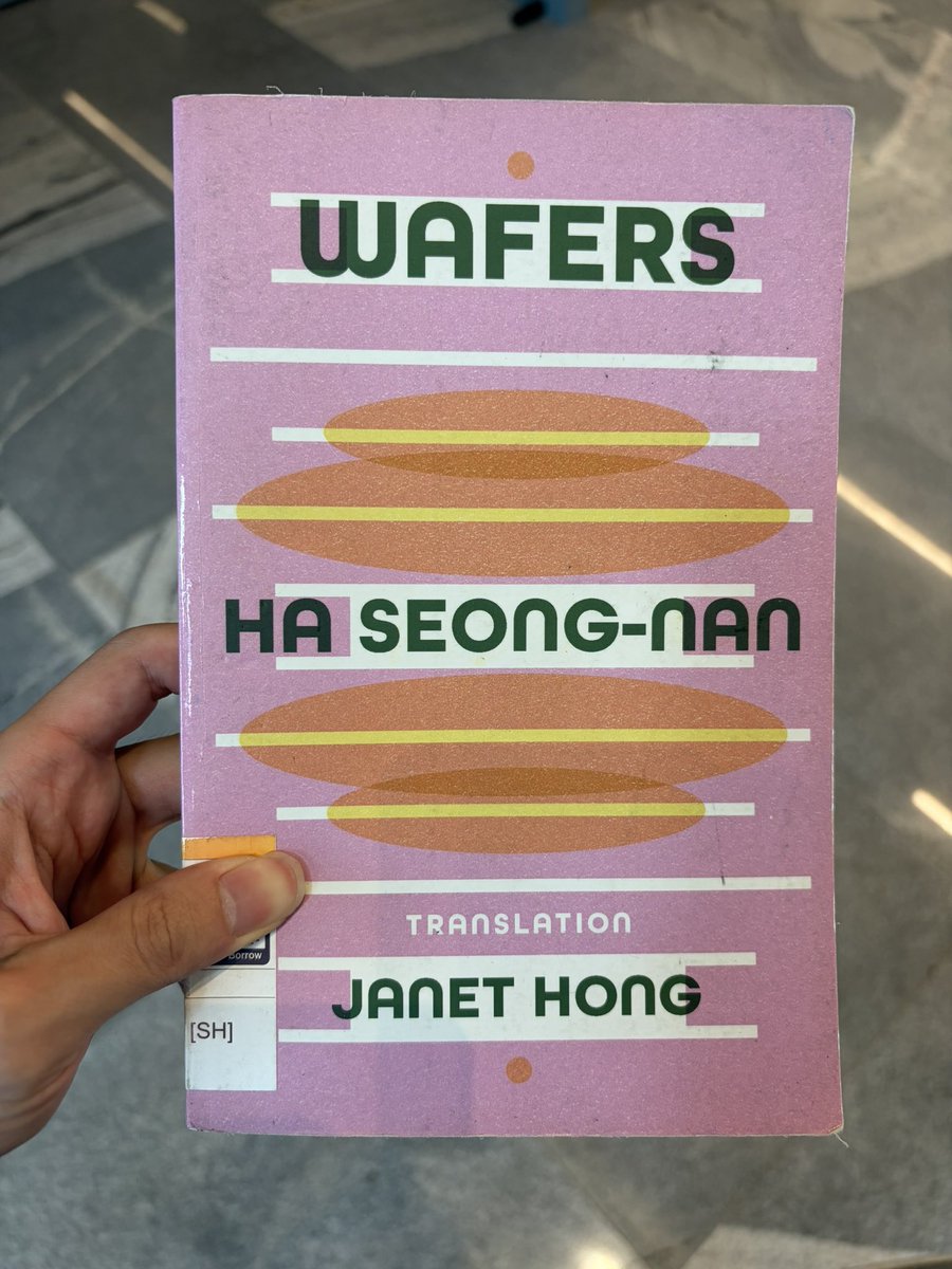 Clarenceyeos's tweet photo. 2026 Book List:
8. 🧱 Wafers by Ha Seong-Nan

My 2nd book by this author. A few bangers in there, but most stories left me lost. Thing is, I can’t even find much plot analyses online to better understand them. Flowers of Mould (read last year) was a lot more comprehensible for me https://t.co/yvrpf6Pf7R