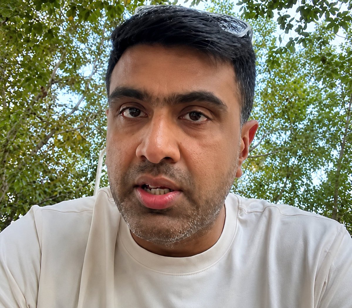 V!JJU. tweet media