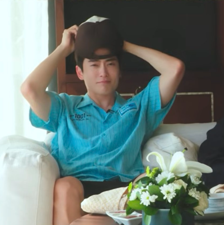 faiyx03's tweet photo. เสื้อแจยอนยัง 1001 อะ บังเอิญพรหมลิขิตจัง🥰🥰 https://t.co/h72tVPGyiV