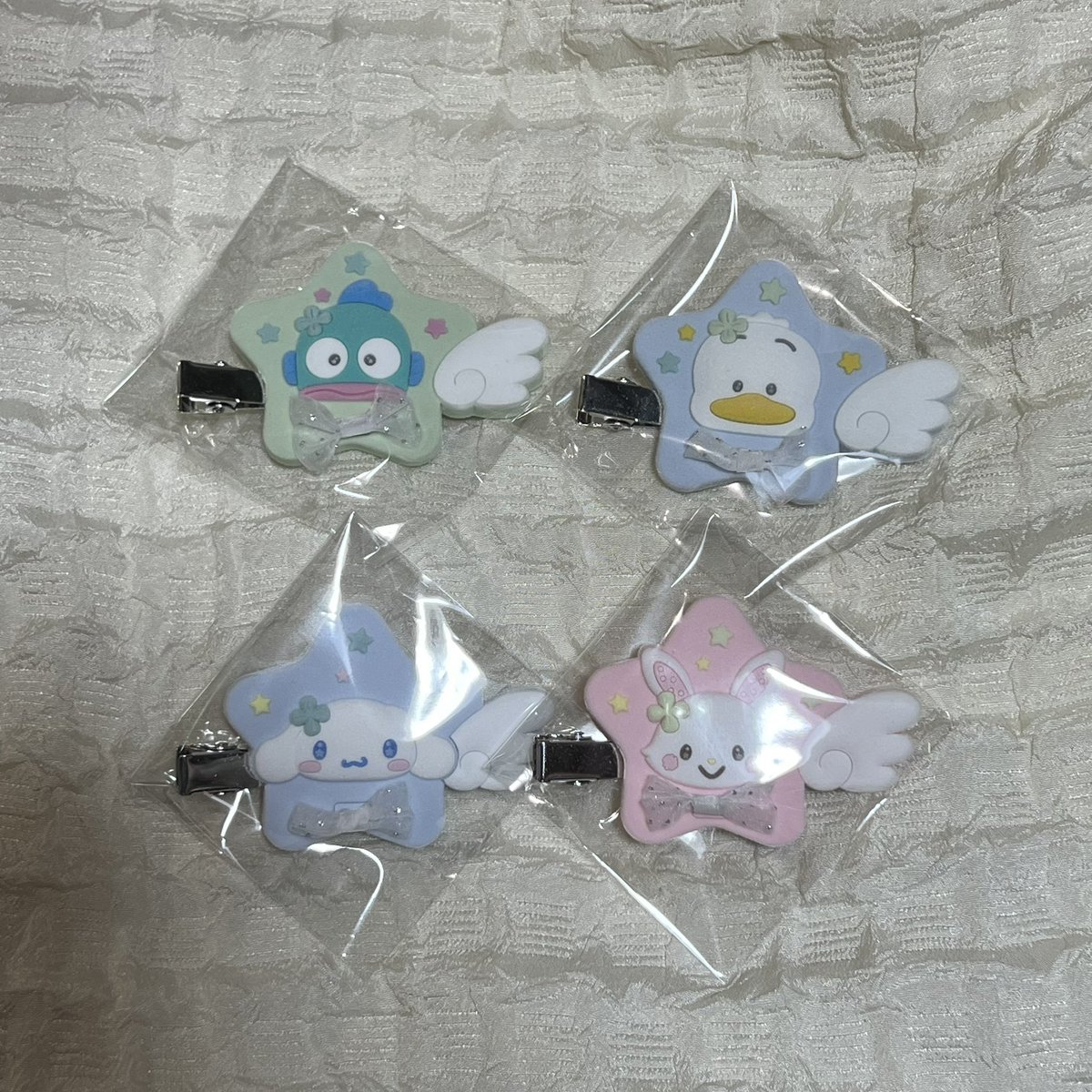 jnknktc's tweet photo. サンリオキャラクターズ シークレット前髪クリップ キラキラウィッシュ 交換

【譲】  ハンギョドン、ペックル、
　　シナモン、ウィッシュミーメル

【求】  ポチャッコ、はなまるおばけ 
　　>> けろっぴ、ウサハナ

郵送交換希望📮
お心当たりのある方はお気軽にお声掛けよろしくお願いいたします🙇🏻‍♀️ https://t.co/004bwplFiZ