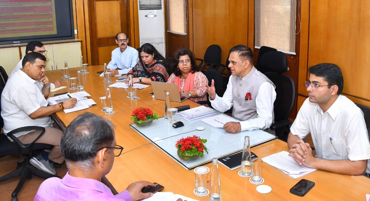 svoruganti1466's tweet photo. Energy Sector Review - day 3

Green Energy Corridor - 3 projects were reviewed, the ambitious program will expand the Transmission Sector in Rajasthan significantly

13 July 2026

@BhajanlalBjp 
@DIPRRajasthan 
@RajGovOfficial 
@RajCMO 
@artizzzz 
@mnreindia 
@PIBJaipur https://t.co/JPulcXPMCu