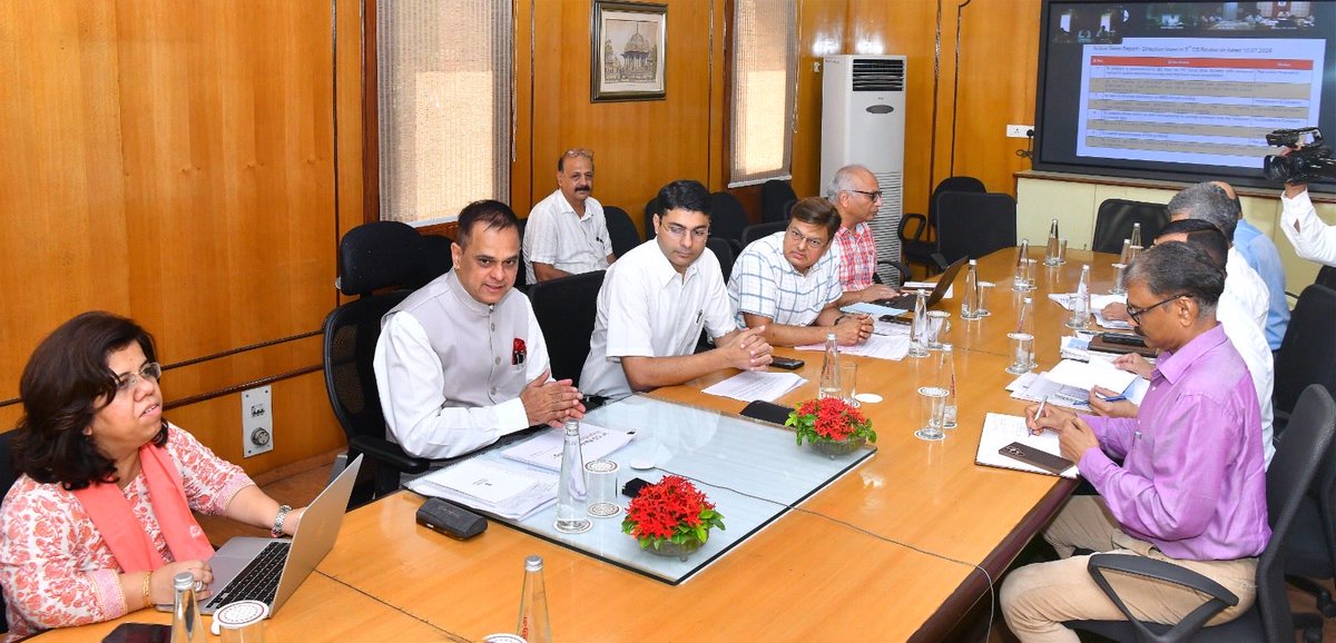 svoruganti1466's tweet photo. Energy Sector Review - day 3

Green Energy Corridor - 3 projects were reviewed, the ambitious program will expand the Transmission Sector in Rajasthan significantly

13 July 2026

@BhajanlalBjp 
@DIPRRajasthan 
@RajGovOfficial 
@RajCMO 
@artizzzz 
@mnreindia 
@PIBJaipur https://t.co/JPulcXPMCu