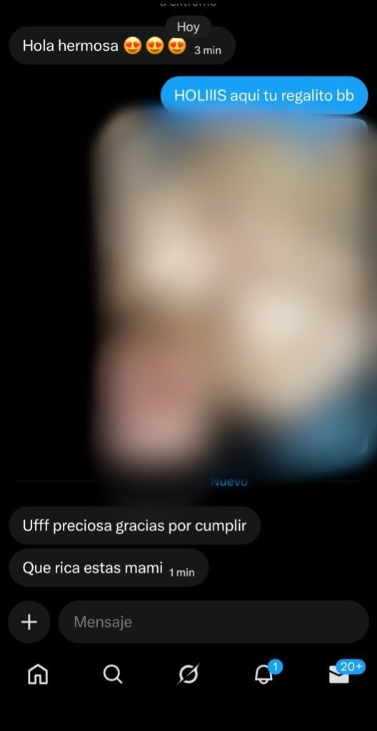 ayebest2's tweet photo. hoy estoy de regalona, RT y te mando regalito a ti también 😍 https://t.co/pGZU0Tgsut