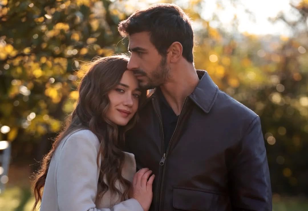 Ilsuem1's tweet photo. No matter the distance, and no matter where their separate journeys take them, that profound sense of soulmates will always remain. The way they effortlessly uphold each other’s presence is purely timeless, and nothing can ever diminish that energy. Deeply loved 🫶🏻♾️
#arafta https://t.co/SCre9AgX3M