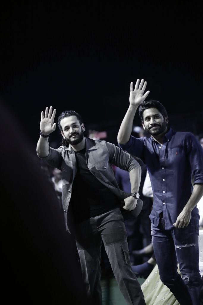 akhil_tweetz's tweet photo. BMS peak hour sales on 1st Monday 

1. #Thandel - 5.55K
2. #LENIN - 5.26K ** as of now 

No other tier-2 cinema has 5K peak on 1st Working Day 

Akkineni Brothers 🥁🥁 https://t.co/Zv4HM0ug4P