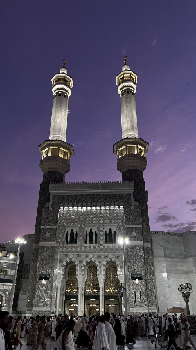 itzrawanVI's tweet photo. كان اجمل اسبوع❣️

نسأل الله القبول 
اللهم لا تجعل هذا اخر عهدنا ببيتك الحرام https://t.co/eu9fo9NwYU