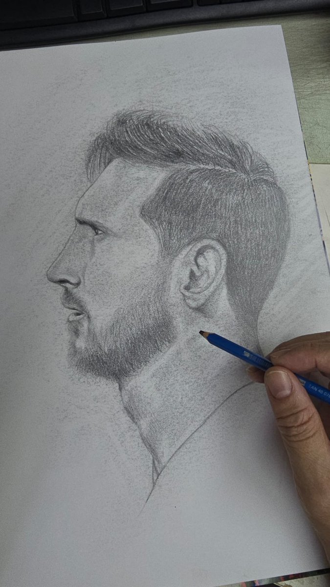 PortraitKing's tweet photo. Portrait drawing
#portrait #portaritking #portraitdrawing #creative #art #drawing #sketching #portraitart https://t.co/xGUfsaL7FX