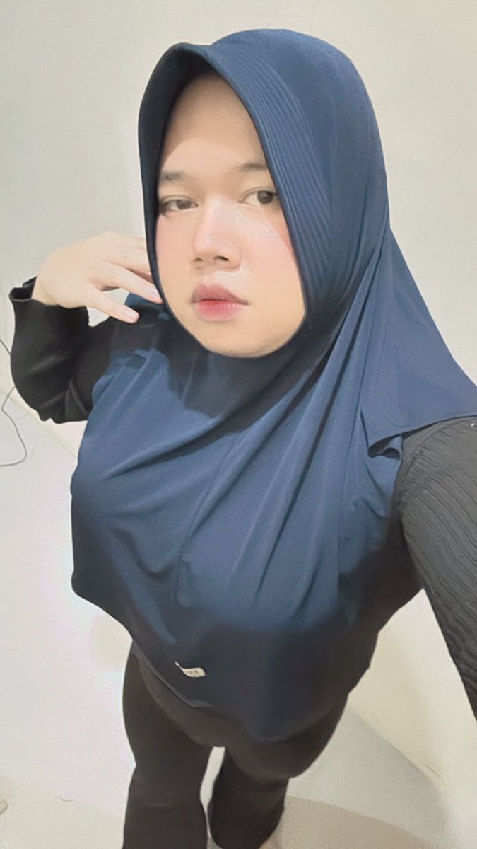 Masyacder's tweet photo. Open VC$ Ya.. Murah Banget Kok Sama Aku.. 50K Saja ☺️❤️
#wariahijab
#wariasexy
#openvcs
#vcsberbayar
#hijabcantik
#hijabbergo https://t.co/kqk4YZmhKM