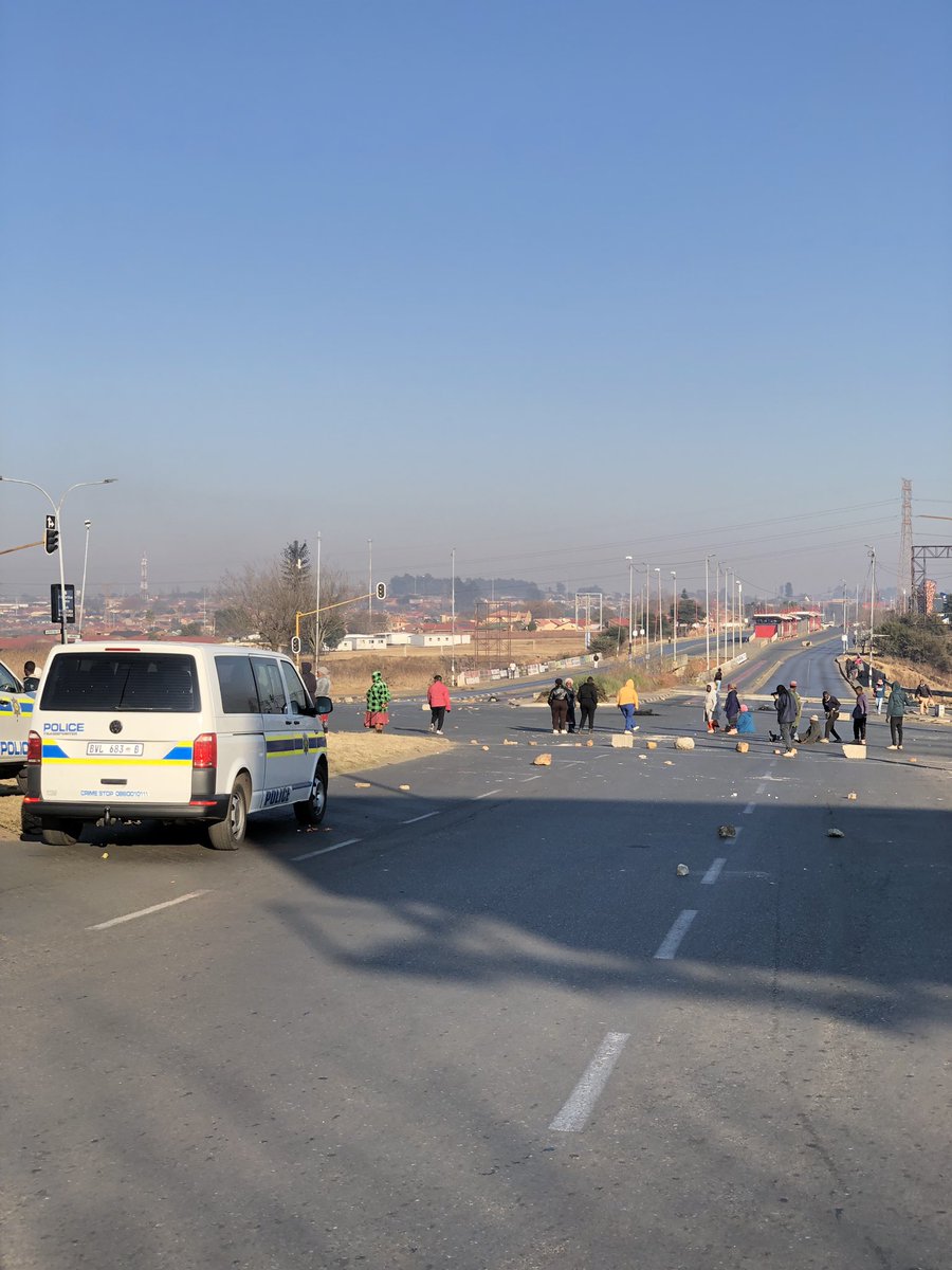 blaqthewolf's tweet photo. Strike Alert! 

Corner Chris Hani Road and Klipspruit Valley Road, close to Dhlamini Junction Shopping Center. 

Traffic affected and @ReaVayaBus not operating from Regina Mundi via Klipspruit Valley Road.

@TrafficSA @eNCA @EWNTraffic https://t.co/OCvdwsiokL