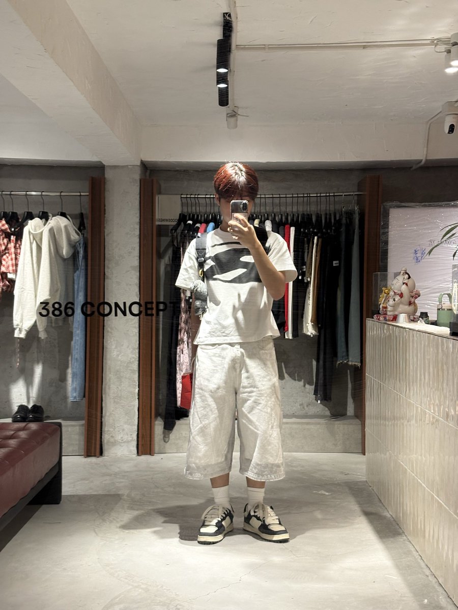 javvycumpy's tweet photo. fit check in 🇻🇳 https://t.co/X7dQgTcq3m