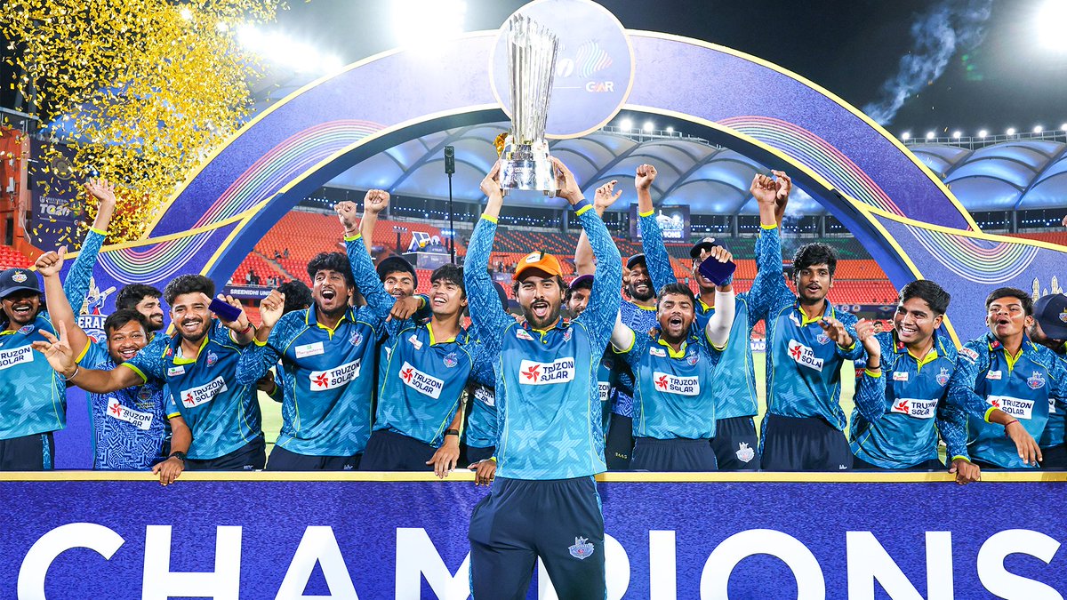 RRRisers_'s tweet photo. Congratulations to Hyderabad E-Champions on lifting the inaugural TG20 title! 🏆

#RangaReddyRisers #ManaGaddaManaAdda #TG20 https://t.co/7fqywLL2Tw