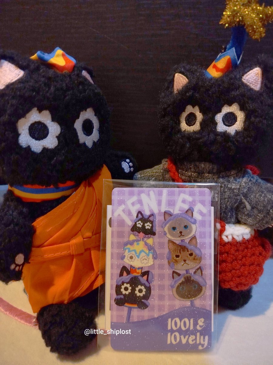 little_shiplost's tweet photo. ติดเหลืองตลอดมาตลอดไป ขอให้คนเห็นเยอะๆ
แจกสตก.ติดบัตรกับตัวห้อยกระเป๋าค่าา

18 JUL ฝาก @B_Pcrw แจก 

19 JUL ไปแจกเอง แต่หลังบ่ายแน่ ๆ

กติกา ถ้าหาอาตเล่เจอหรือคนที่มีพวงกุญแจในรูปก็เข้ามาทักรับได้เลย เดี๋ยวหาที่รากงอกเอง มีสาสน์ขอความช่วยเหลืออยู่ในกอว. ฝากด้วยค่ะ https://t.co/hLLZuKEWBP
