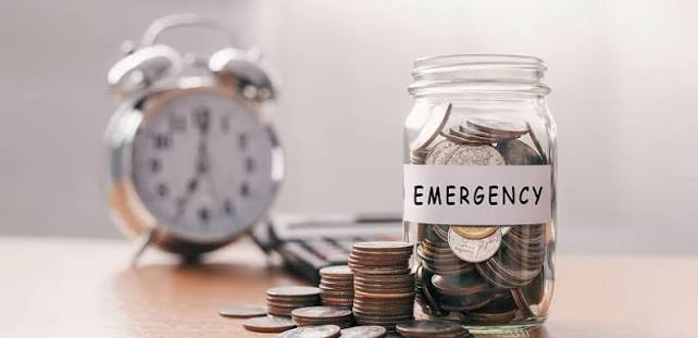 RRamadurga's tweet photo. 🚨 One Emergency Can Destroy Years of Savings. Here's How to Protect Yourself. 🧵

Imagine losing your job tomorrow.

How many months could you survive without borrowing money?

That's why an Emergency Fund isn't optional.

It's your financial airbag. 🧵👇

1/n https://t.co/JelSuRcLlL