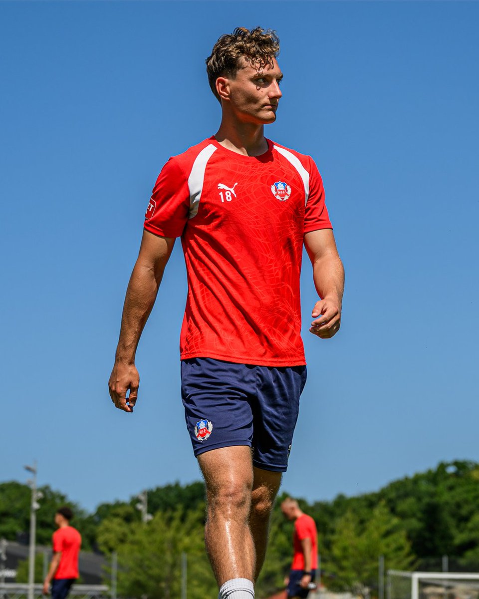 HelsingborgsIF's tweet photo. 🤝 | Helsingborgs IF och samarbetsklubben Eskilsminne IF är överens om lån för mittfältaren Casper Ljung och försvararen William Westerlund. Låneavtalen sträcker sig säsongen ut.

Vi önskar Casper och William stort lycka till under utlåningen!

Läs mer → https://t.co/LI7WXXC9XT https://t.co/nGivxP10W7