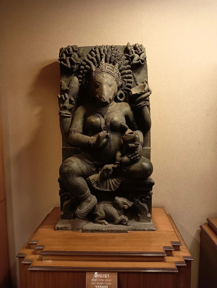 WarVictor_2630's tweet photo. 🇮🇳Some awesome sculptures from Odisha State Museum https://t.co/zmGqT3NIsI